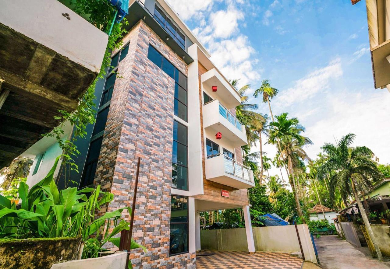 Hotel O Thykoodam Apartments Kochi Exteriör bild